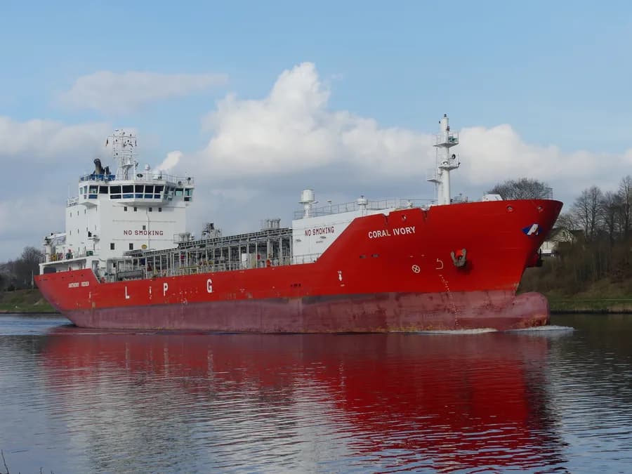 IMO 9207039