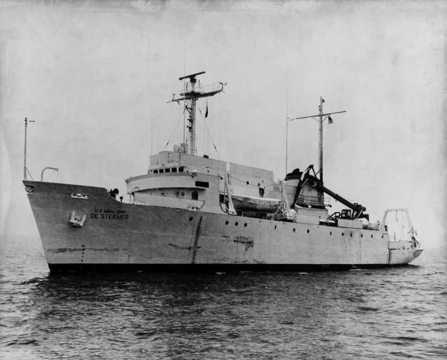 USNS De Steiguer