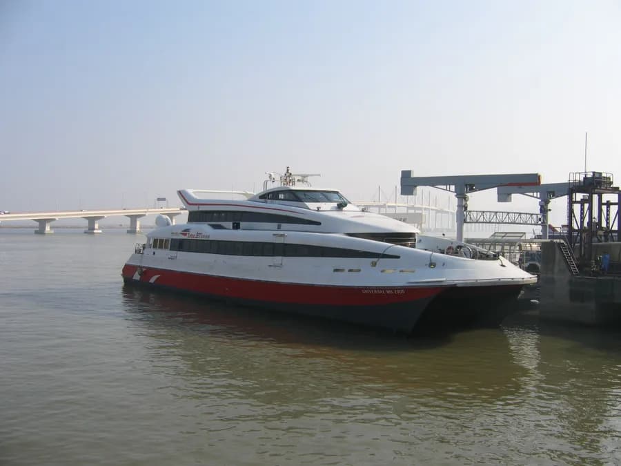 Universal Mk 2005