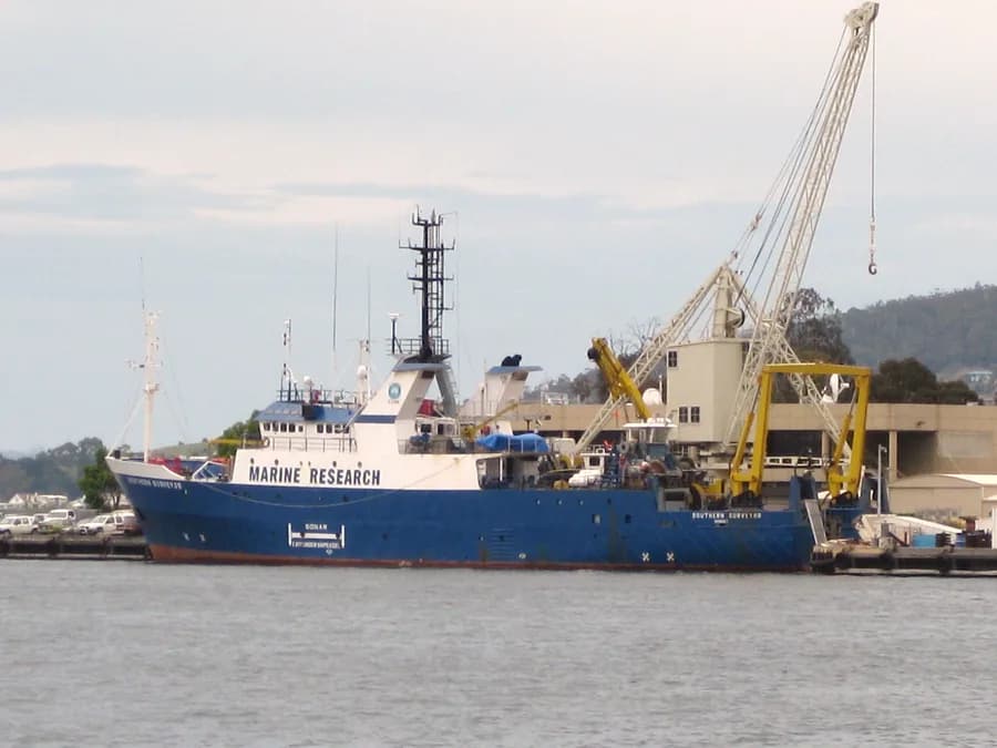 RV Southern Surveyor