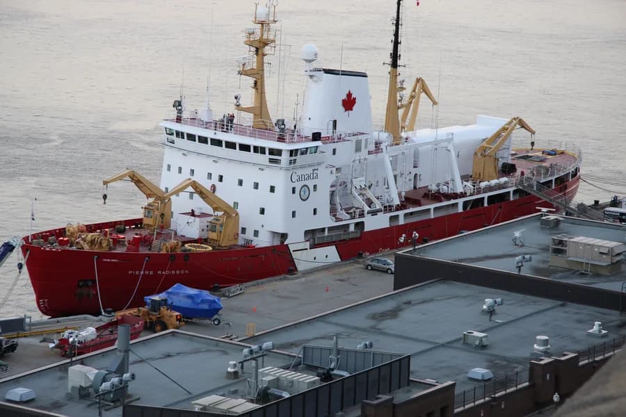 CCGS Pierre Radisson