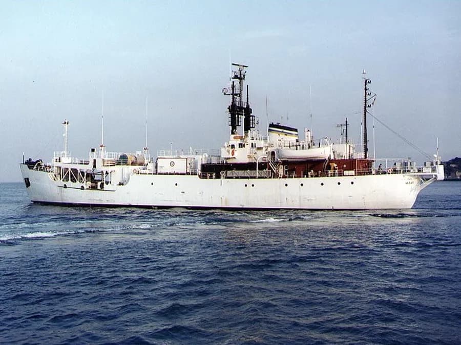 USNS Mizar