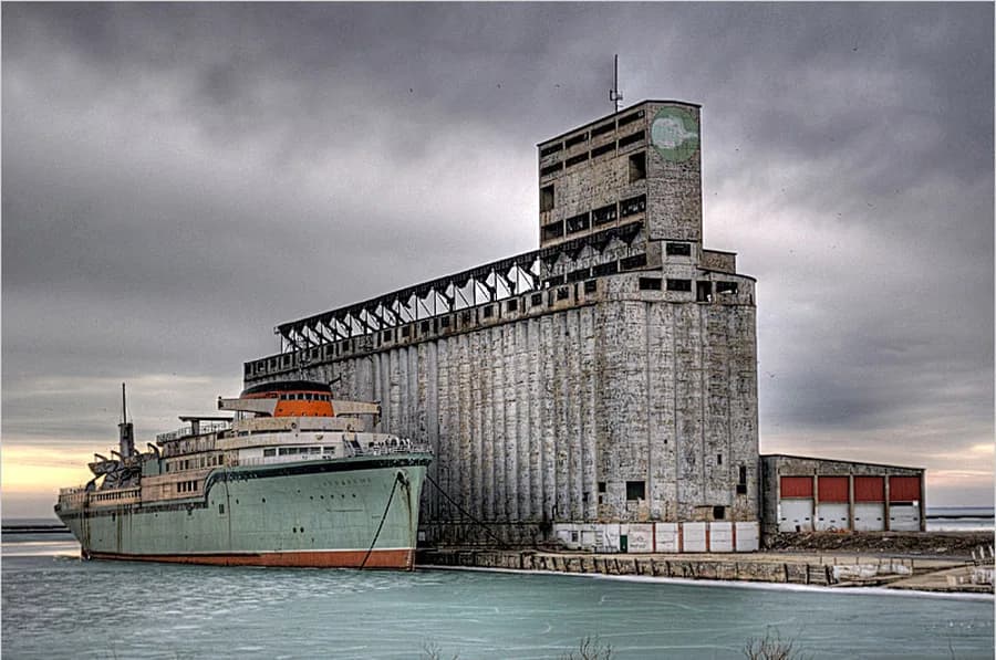 SS Aquarama