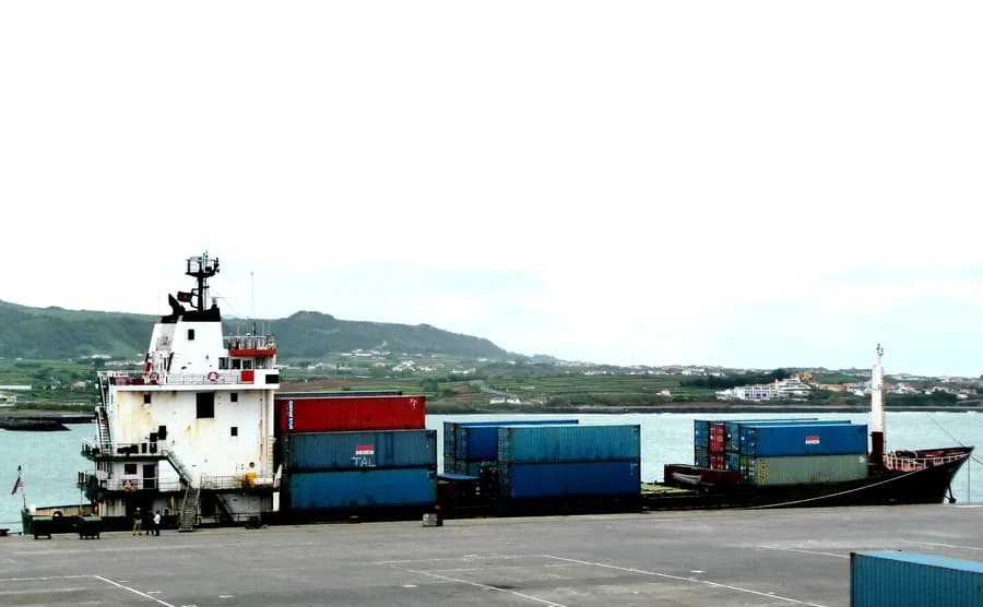 MV Geysir