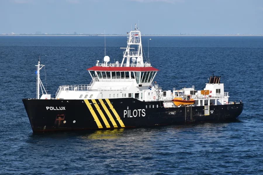 Pollux