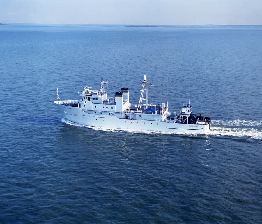 USNS Persistent