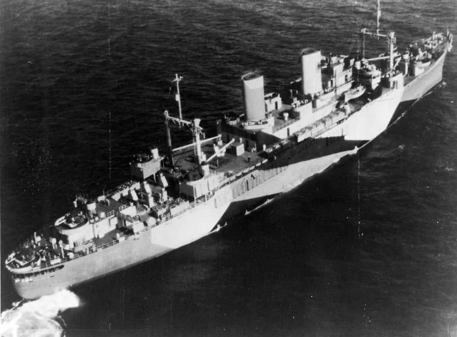 USS Admiral W. L. Capps