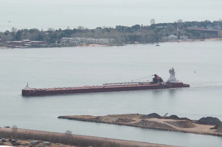 Great Lakes Trader