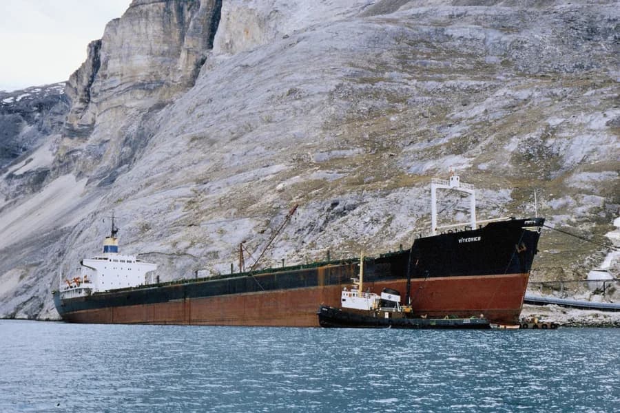 IMO 6615259