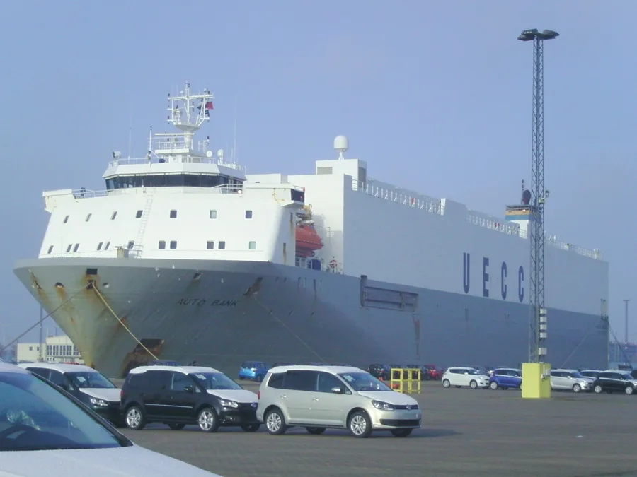BRENAS CARGO