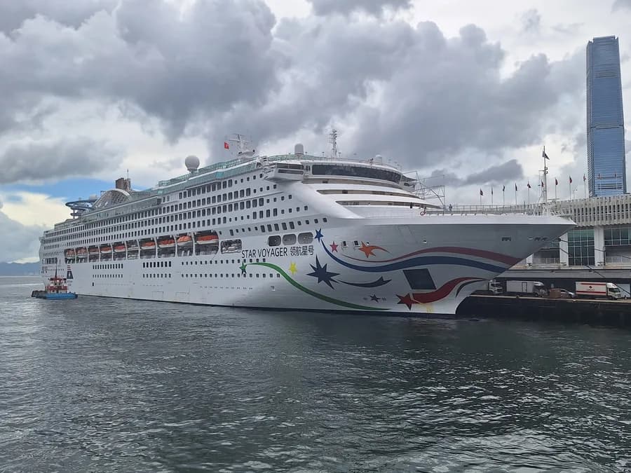 STAR VOYAGER