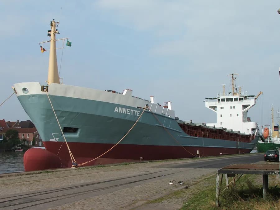 CAPTAIN AMIR