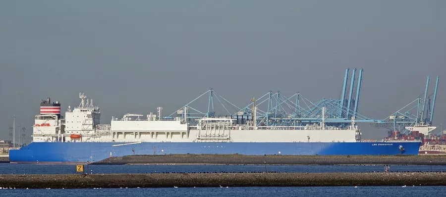LNG Endeavour