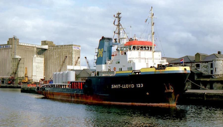 Smit-Lloyd 123