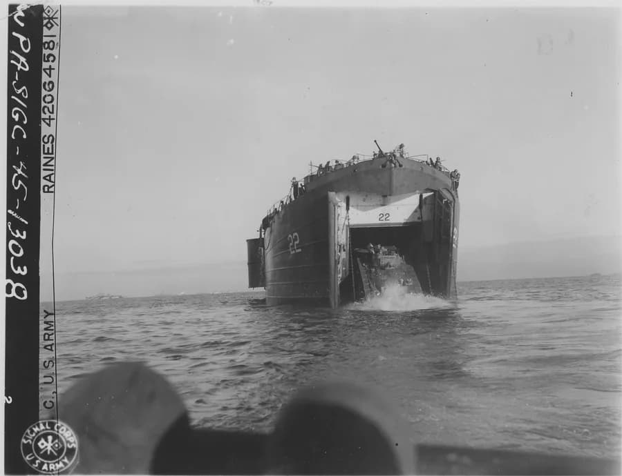 USS LST-22