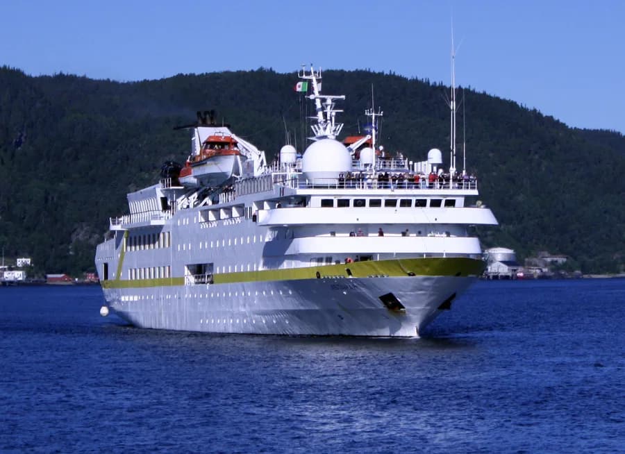 Orient Queen II