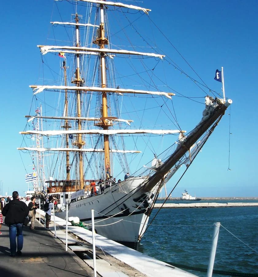 BAE Guayas