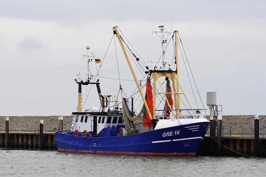 GRE 16 Triton