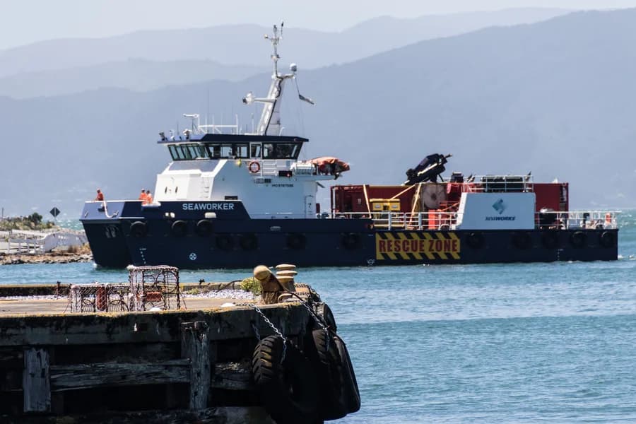 IMO 9787596