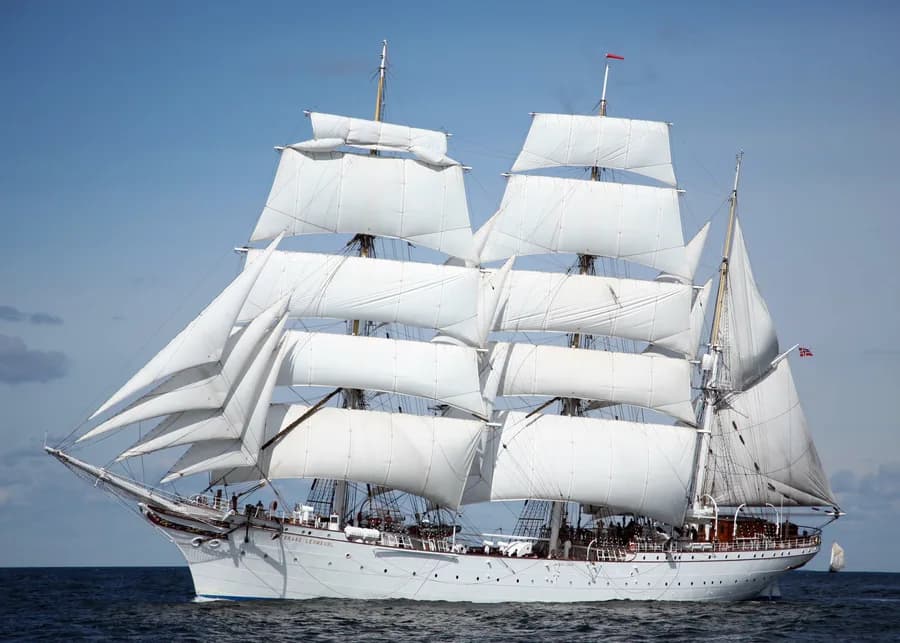 Statsraad Lehmkuhl