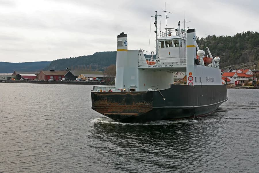 Svelviksund