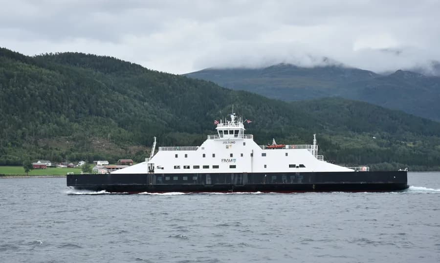 MF Julsund