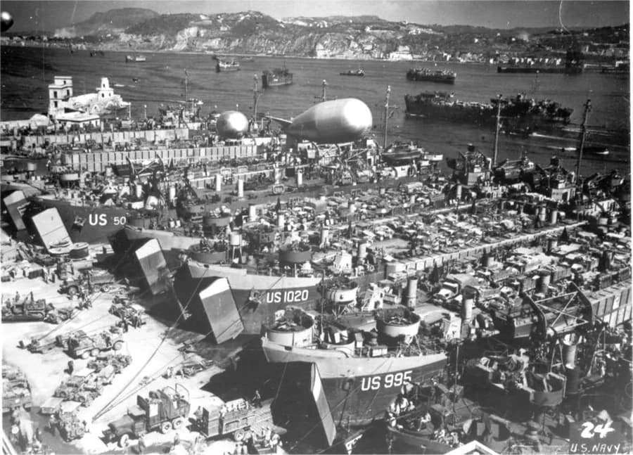 USS LST-995