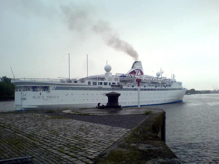 MV Ola Esmeralda