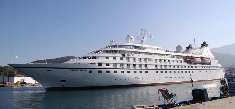MV Seabourn Legend