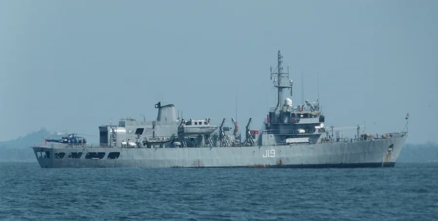 INS Nirdeshak