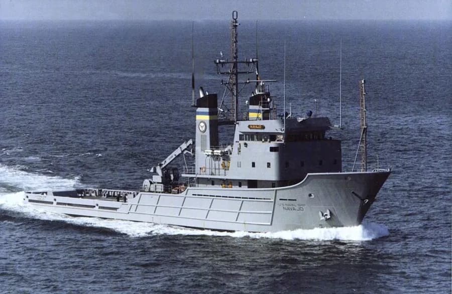 USNS Navajo