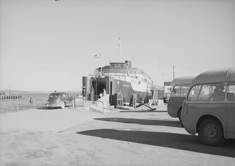 Bastø II