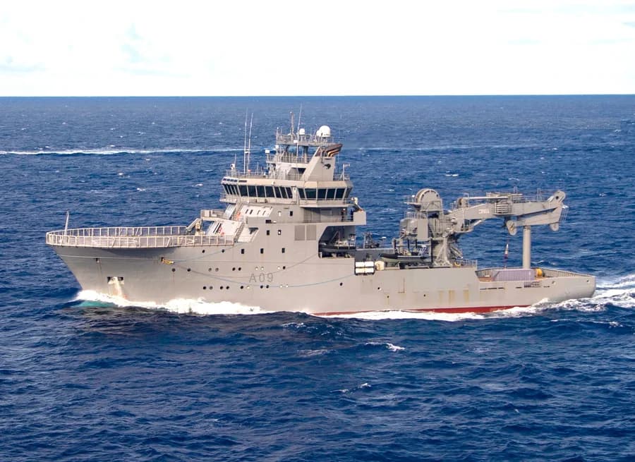 HMNZS Manawanui