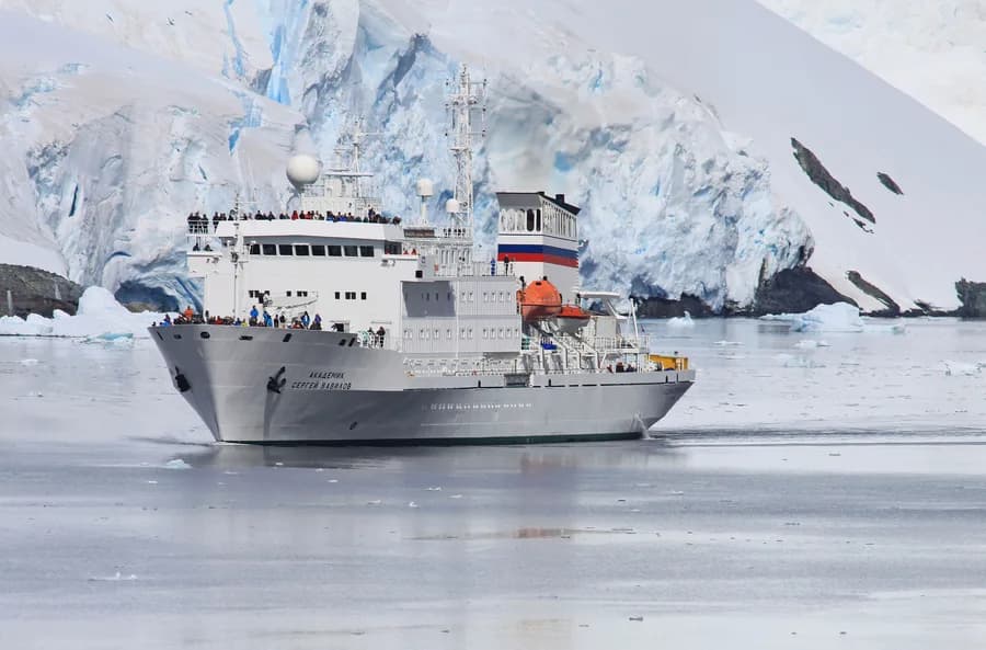 Akademik Sergey Vavilov