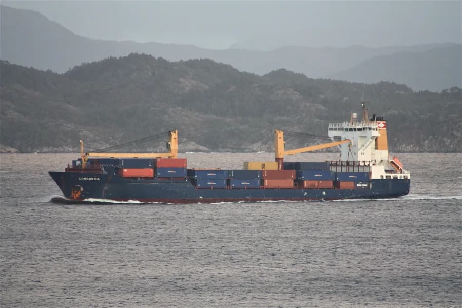 KINGSTON TRADER
