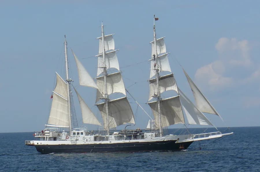 STS Lord Nelson