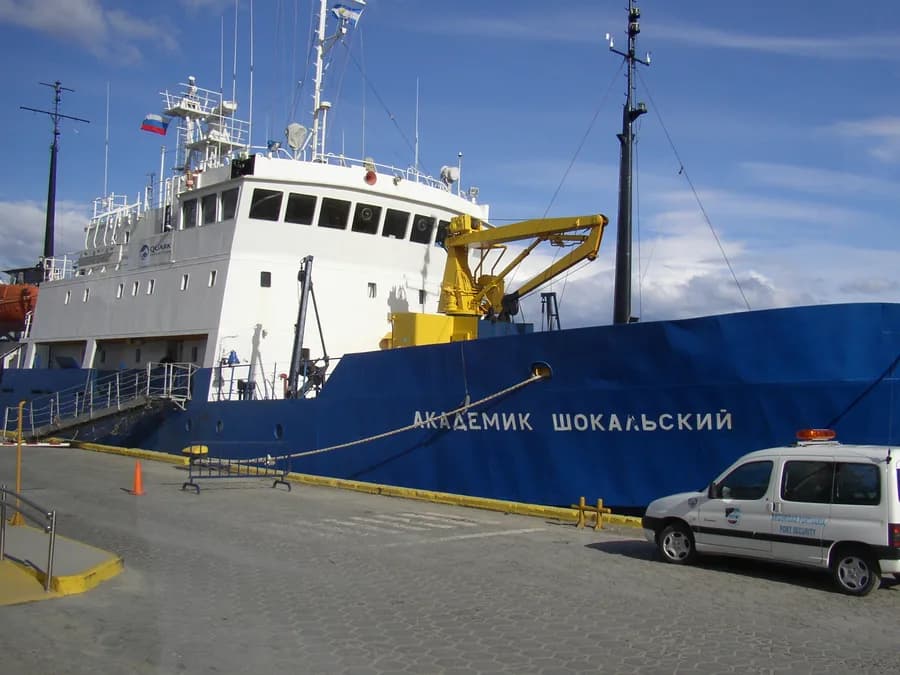 Akademik Shokalskiy