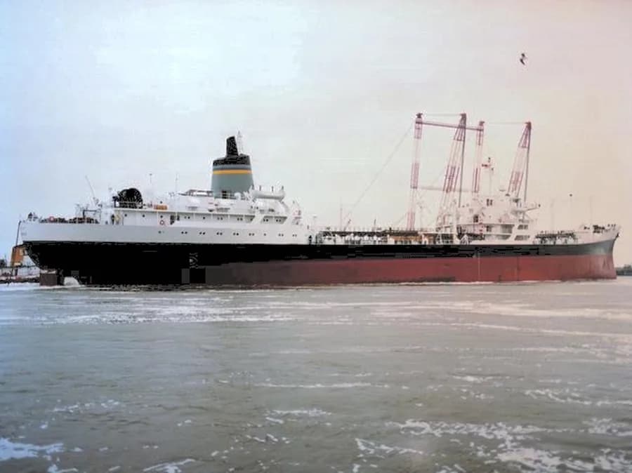 USNS Maumee