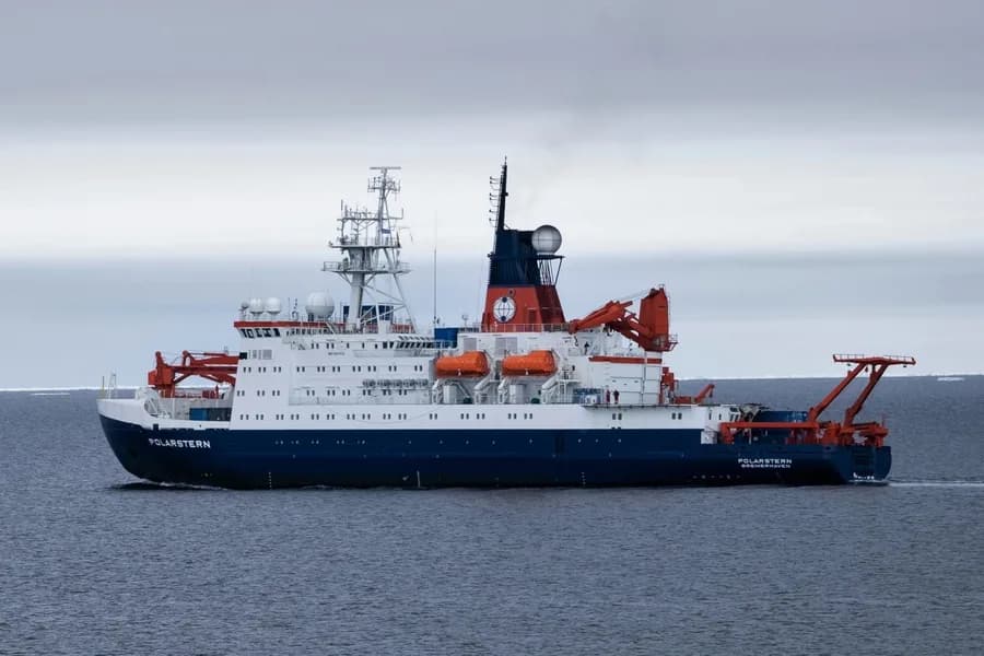 RV Polarstern
